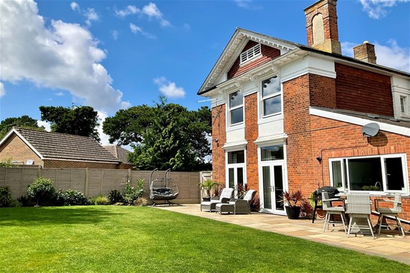 Whitfield, Dover, CT16